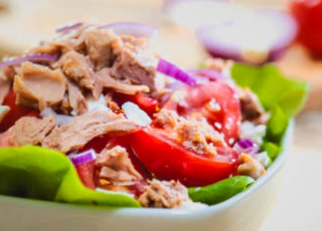 Mediterranean tuna salad