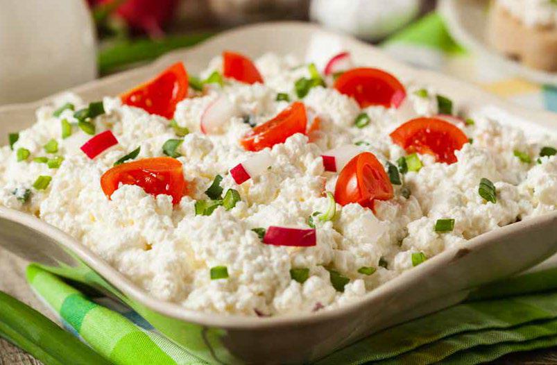 Savory cottage cheese and tomatoes