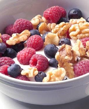 Greek yogurt berry bowl