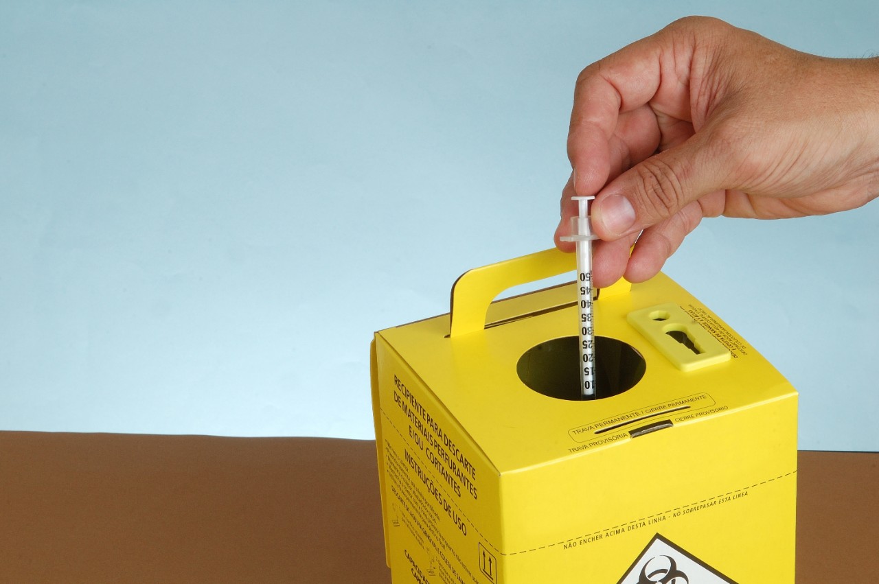 Disposal box used in hospital or house